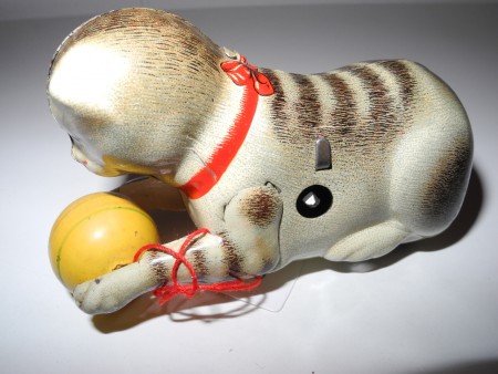 /products/kohler-u-s-zone-katze-mit-ball-no-168/