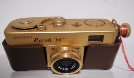 /products/ricoh-goldene-16-kleinbildkamera-no-376/