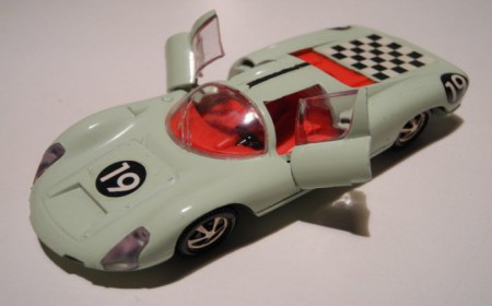 /products/marklin-porsche-910-rennwagen-no-535/