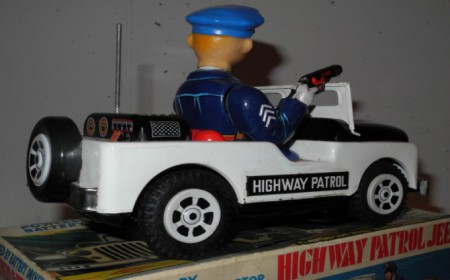 /products/daya-polizeijeep-patrol-no-661/